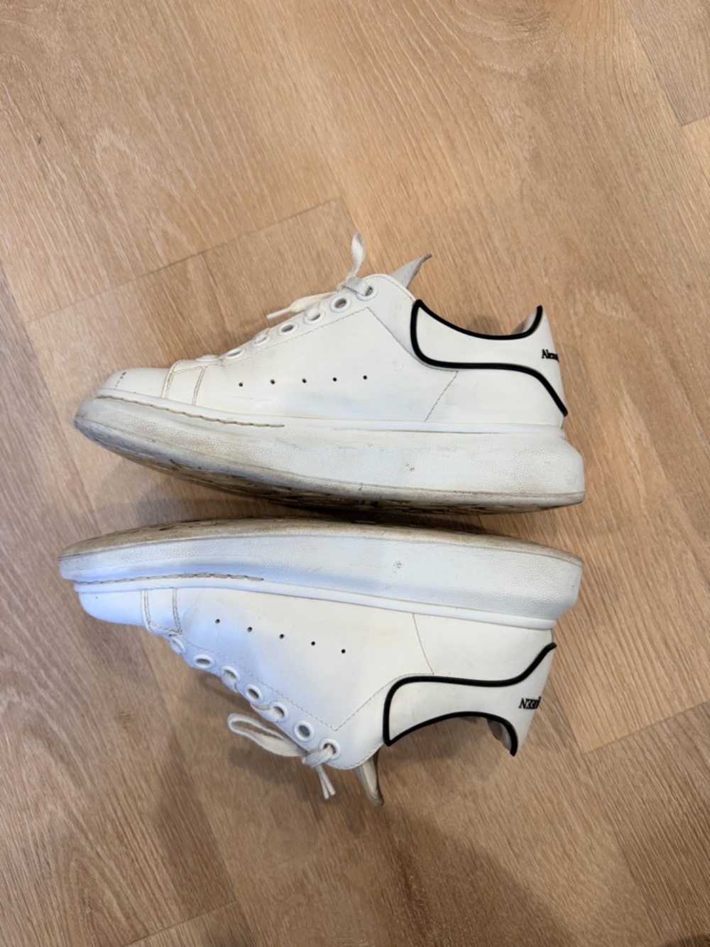 Alexander McQueen White Leather Sneakers with Black Heel Detail - Picture 6 of 7